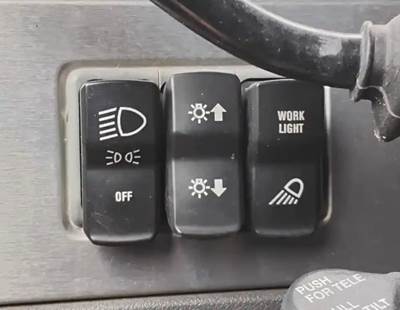 International CT660 Interior Part