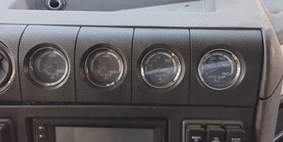 International CT660 Interior Part