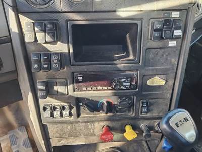 Used 2017 International CT660 Miscellaneous Dash Switches