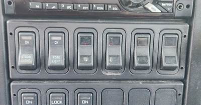 Used 2016 International DuraStar 4400 Miscellaneous Dash Switches (Strobe/Work Light)