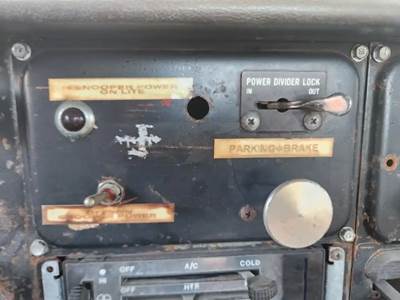 International F-1924; F-1954 Interior Part