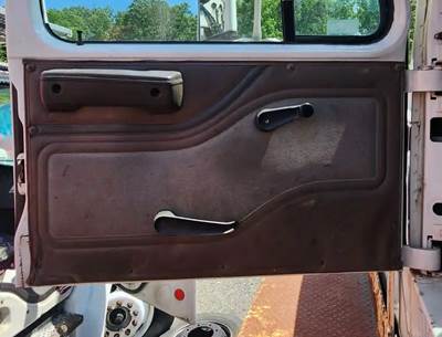 International F2554 Interior Part for a 1997 International F-2554