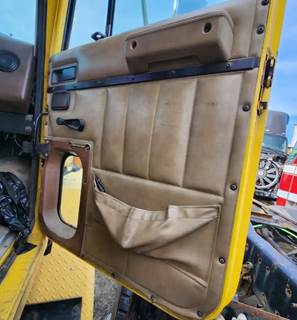 International F5070 Interior Part for a 1993 International F-5070