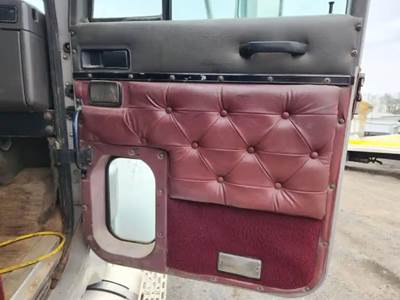 International F9370 Interior Part for a 1997 International F-9370