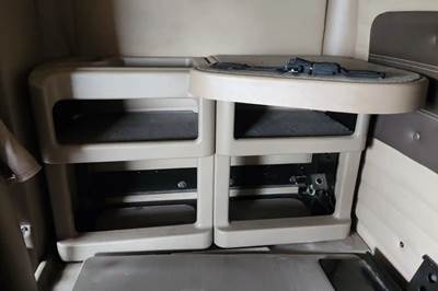 International HX520 Interior Part