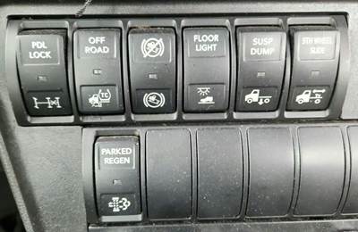 International LT625 Interior Part