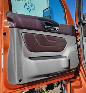 International LT625 Interior Part