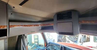 International LT625 Interior Part