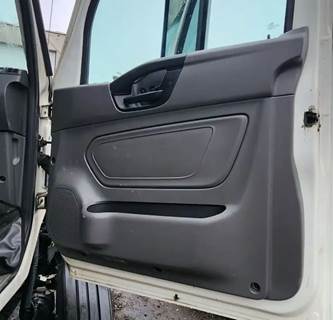 International LT625 Interior Part