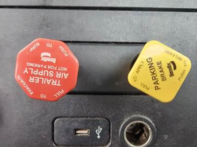 International LT625 Interior Part