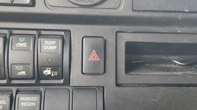 International LT625 Interior Part