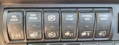 International LT625 Interior Part