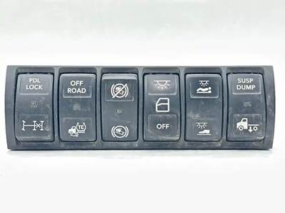 International LT625 Interior Part