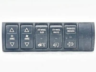 International LT625 Interior Part