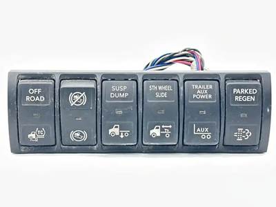 International LT625 Interior Part