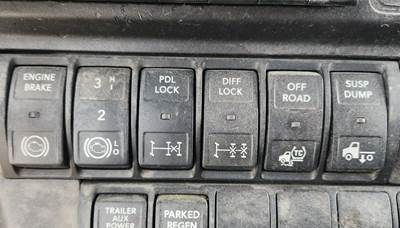 International LT625 Interior Part