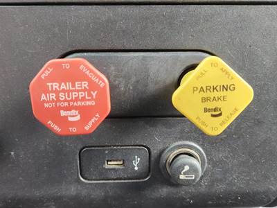 Used 2022 International LT625 Miscellaneous Dash Switches