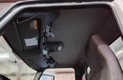 International MV607 Interior Part