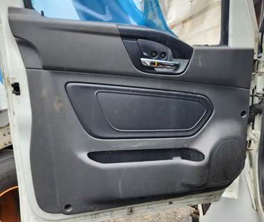 International MV607 Interior Part