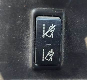 International MV607 Interior Part