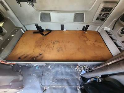 Used 2016 International ProStar Sleeper Bottom Bunk, Grey Wood and Steel
