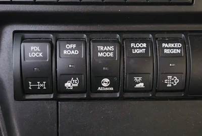 International RH613 Interior Part