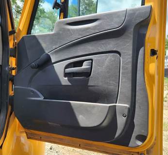 Used 2014 International WorkStar 7500 Right Grey Manual Interior Door Panel