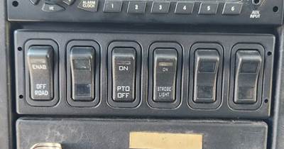 Used 2014 International WorkStar 7500 Miscellaneous Dash Switches