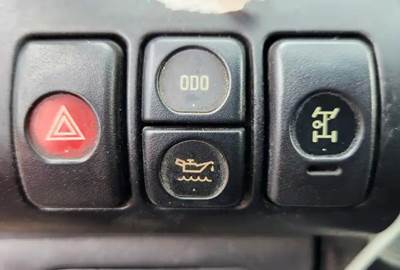 Isuzu NPR HD Interior Part for a 2006 Isuzu NPR-HD