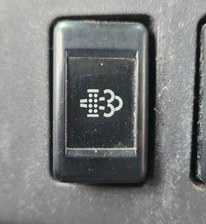 Used 2011 Isuzu NPR-HD Dash Switches for Particulate Filter Regeneration