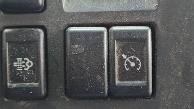 Isuzu NRR Interior Part