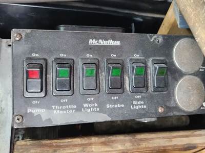 Used 2006 Kenworth T300 Miscellaneous Dash Switches