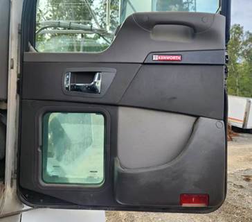 Used 2009 Kenworth T300 Right Interior Door Panel, Grey, Power