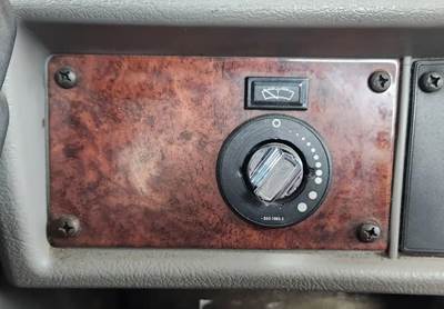 Used 2009 Kenworth T300 Miscellaneous Dash Switches