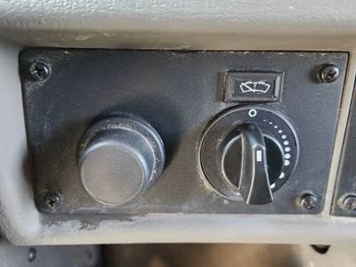 Used 2022 Kenworth T370 Miscellaneous Dash Switches