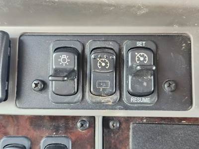 Used 2022 Kenworth T370 Miscellaneous Dash Switches