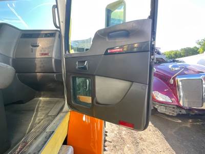 Kenworth T400 Interior Part