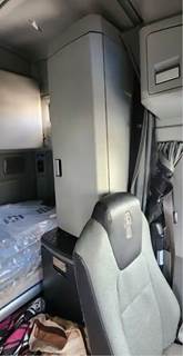Kenworth T680 Interior Part