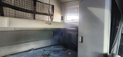 Kenworth T680 Interior Part