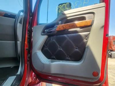 Kenworth T680 Interior Part