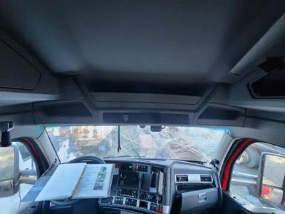 Kenworth T680 Interior Part