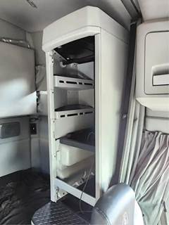 Kenworth T680 Interior Part