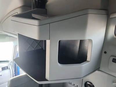 Kenworth T680 Interior Part