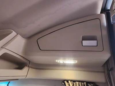 Kenworth T680 Interior Part