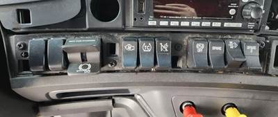 Used 2023 Kenworth T680 Miscellaneous Dash Switches
