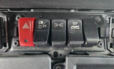 Used 2023 Kenworth T680 Miscellaneous Dash Switches