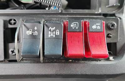 Used 2023 Kenworth T680 Miscellaneous Dash Switches