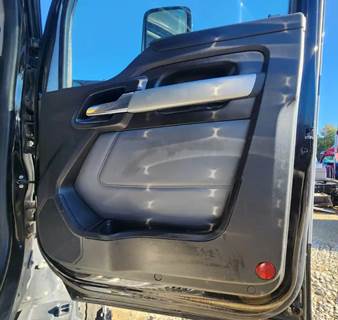 Used 2025 Kenworth T680 Right Interior Power Door Panel, Black/Grey