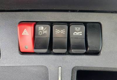 Used 2025 Kenworth T680 Miscellaneous Dash Switches