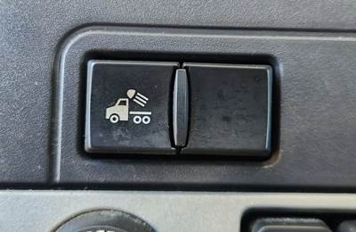 Used 2025 Kenworth T680 Miscellaneous Dash Switches